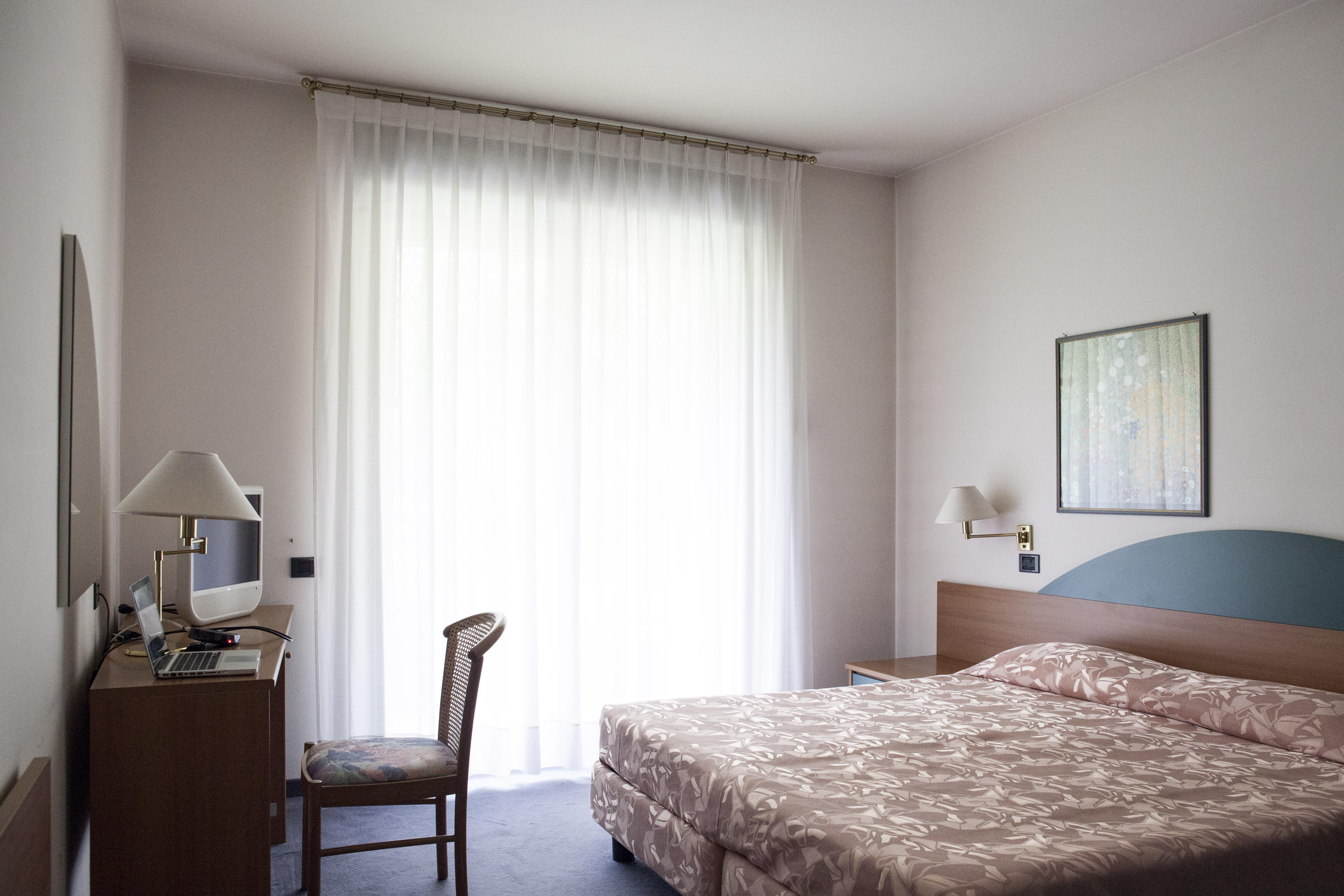 Roero Park Hotel Sommariva Perno ภายนอก รูปภาพ