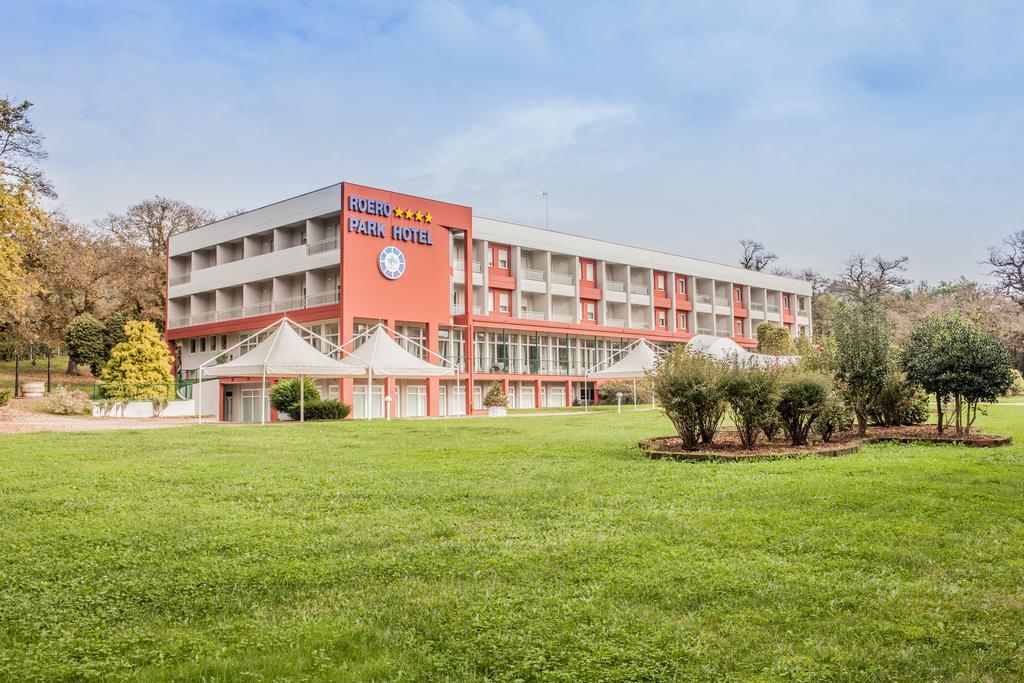 Roero Park Hotel Sommariva Perno ภายนอก รูปภาพ