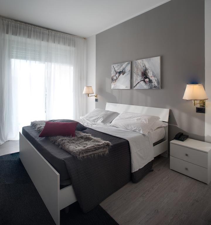 Roero Park Hotel Sommariva Perno ภายนอก รูปภาพ