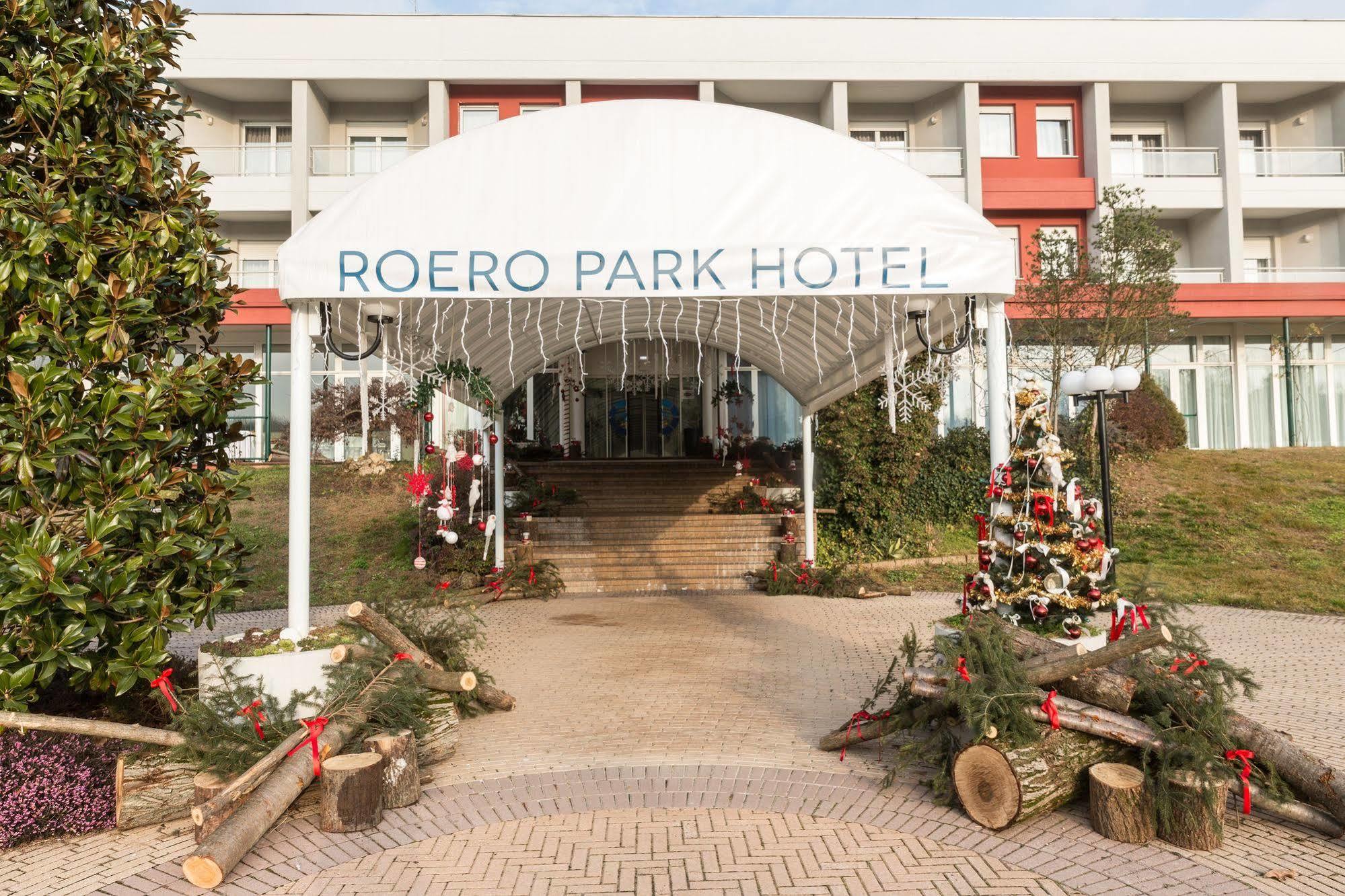 Roero Park Hotel Sommariva Perno ภายนอก รูปภาพ