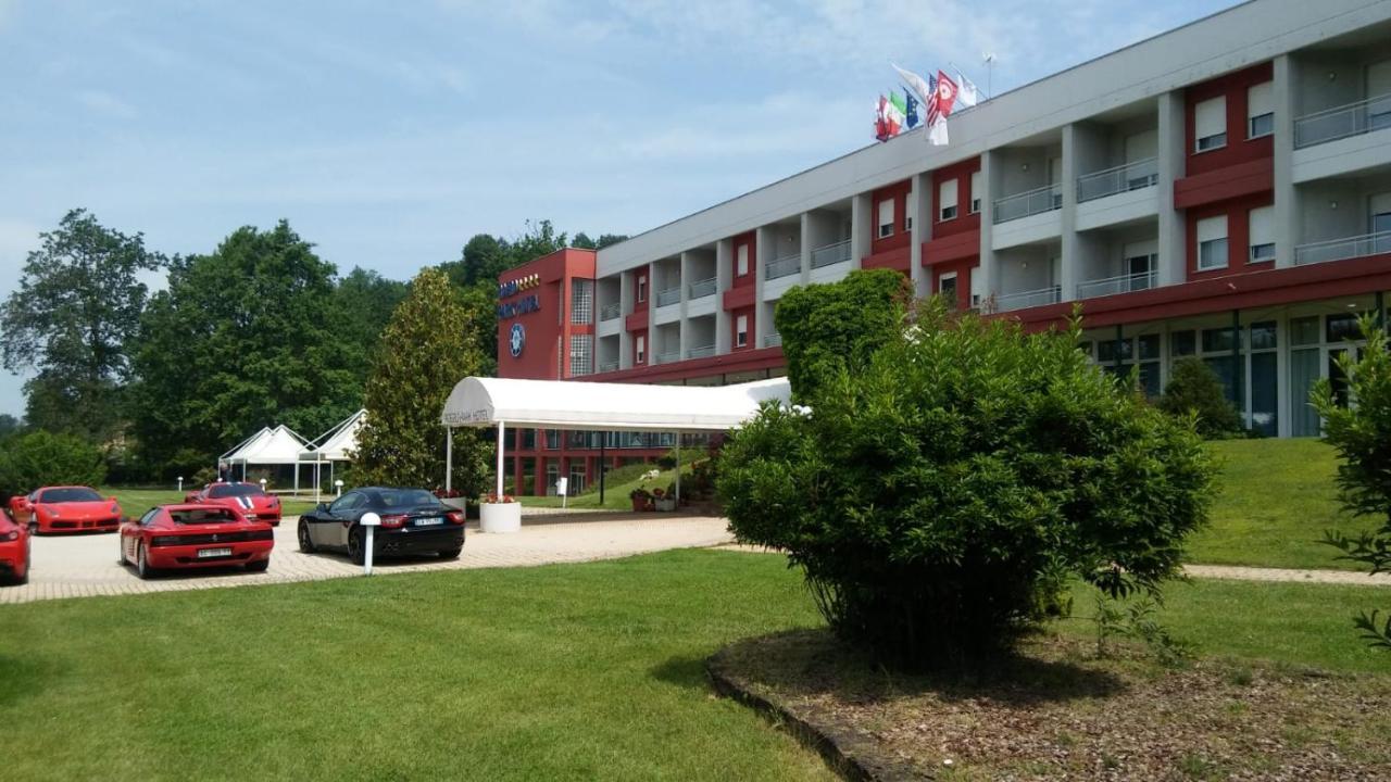 Roero Park Hotel Sommariva Perno ภายนอก รูปภาพ